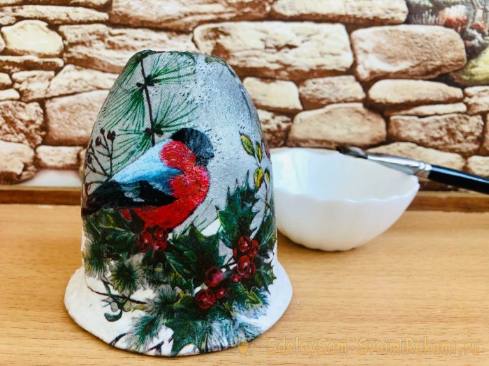 Как сделать елочная игрушку &laquo;Колокольчик&raquo; из бумаги