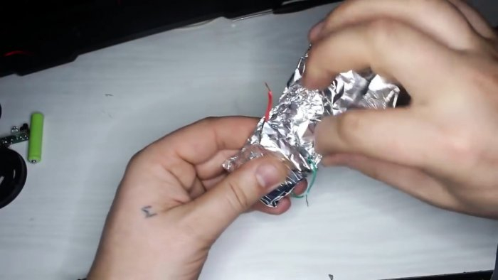 Как сделать ядерную батарейку для домашних часов, которая будет работать более 10 лет