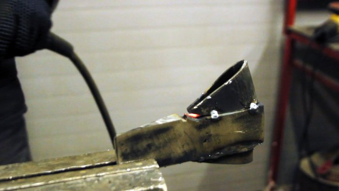 Как сделать топор &laquo;наоборот&raquo;