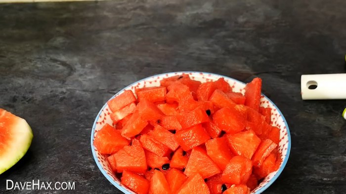 Освежающий коктейль из арбуза для всей семьи