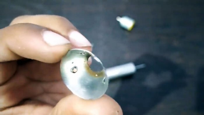 Как сделать мини реактивный двигатель с питанием от USB и зажигалки