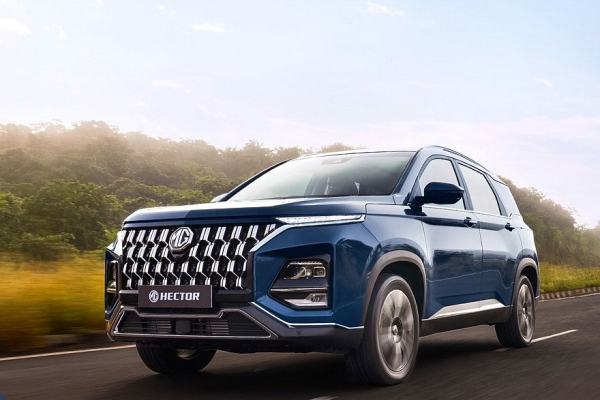 Обновлён кроссовер MG Hector, брат Chevrolet Captiva: пока без дизеля