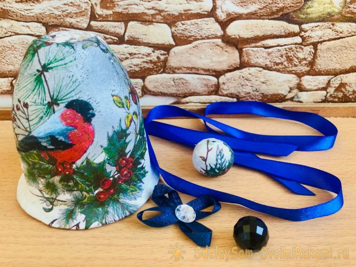 Как сделать елочная игрушку &laquo;Колокольчик&raquo; из бумаги