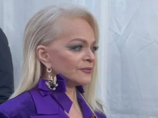 В деле Долиной Верховный суд РФ поставил точку: квартира остается у Лурье, певицу могут принудительно выселить (ВИДЕО)