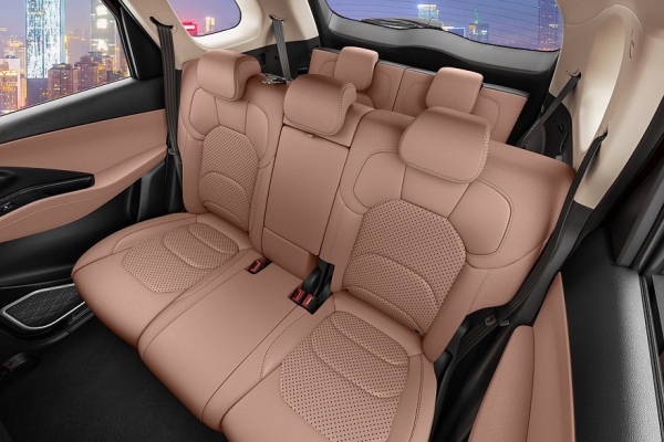 Обновлён кроссовер MG Hector, брат Chevrolet Captiva: пока без дизеля