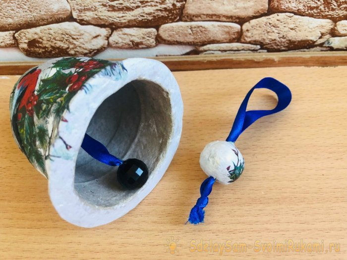 Как сделать елочная игрушку &laquo;Колокольчик&raquo; из бумаги