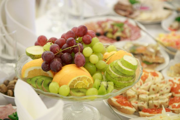 Фруктовая ловушка: что нельзя есть на десерт, если не хотите вздутия и тяжести