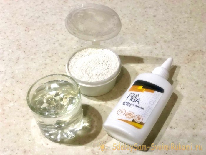 Ёлочный шар из упаковки от яиц