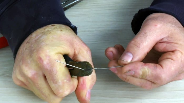 5 лайфхаков по ремонту молнии с помощью доступных материалов