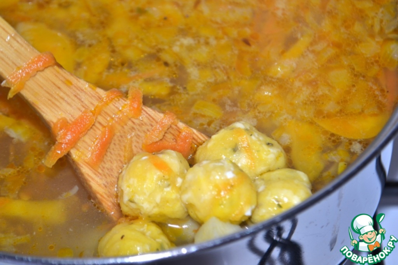Овощной суп с сырными шариками